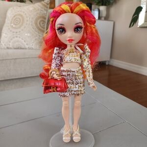 MGA Rainbow High Laurel DeVious Orange Fashion Doll Twin Sister